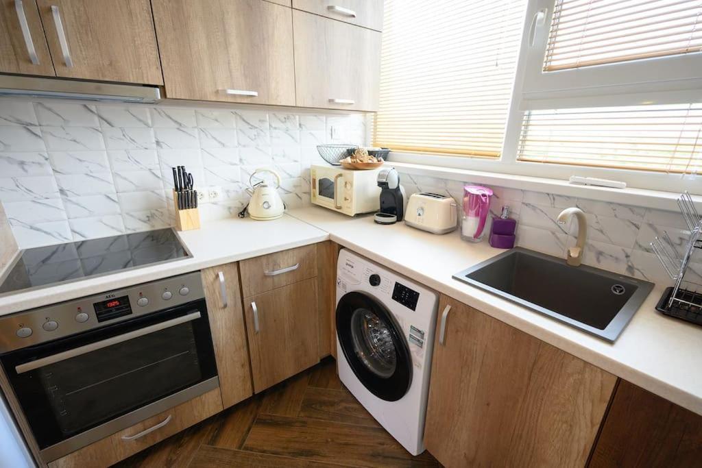 Sunset Luxury Apartment فارنا المظهر الخارجي الصورة